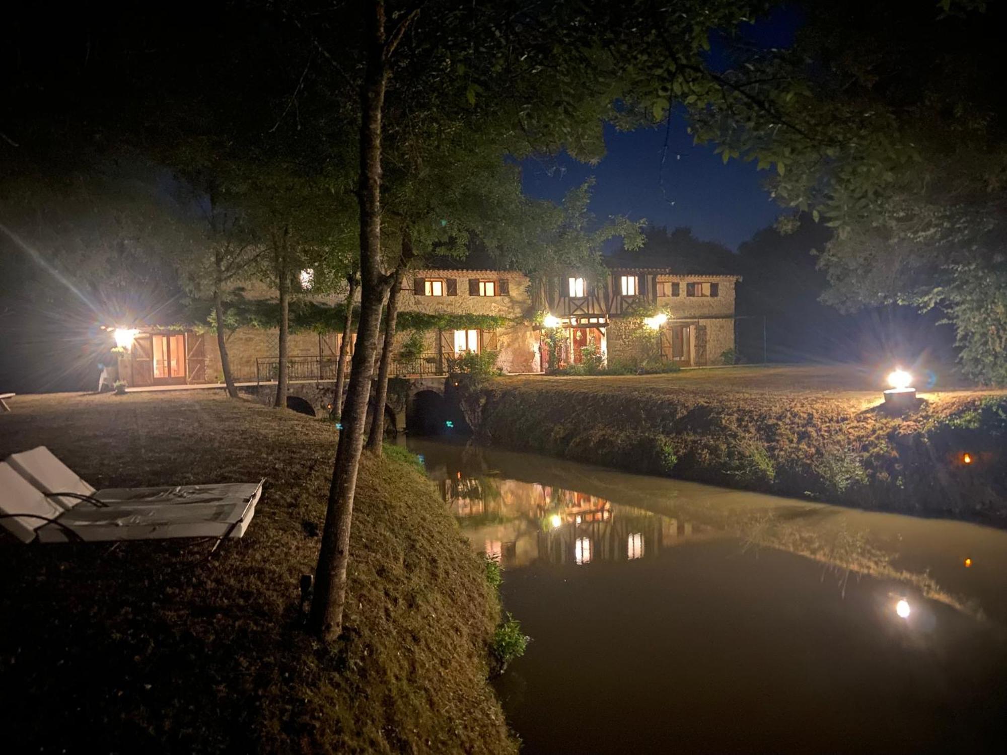 Gite Le Moulin Samsara Homps  Exteriör bild