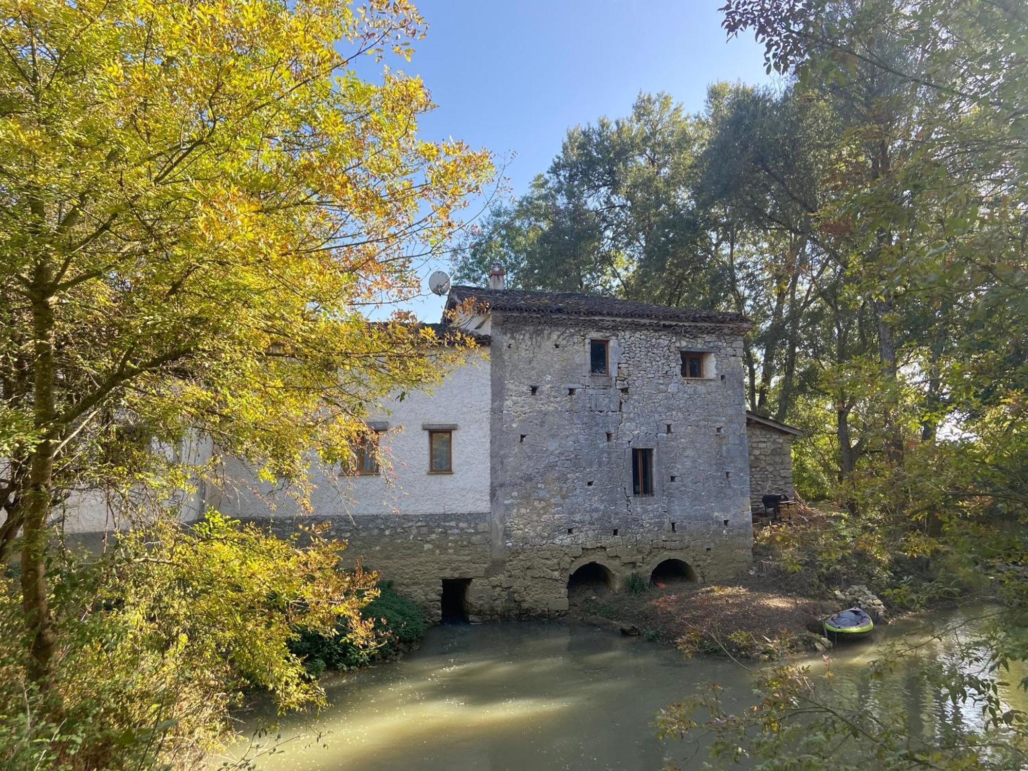 Gite Le Moulin Samsara Homps  Exteriör bild